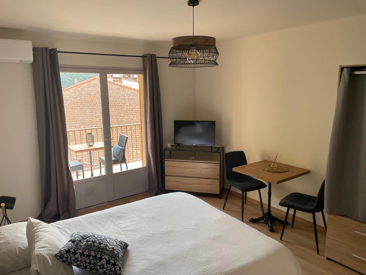Les Residences Du Port Appartements Meubles Porto  Kültér fotó