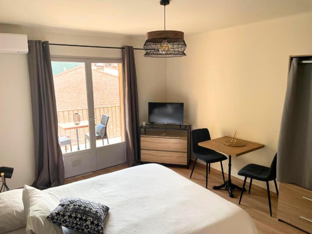 Les Residences Du Port Appartements Meubles Porto  Kültér fotó