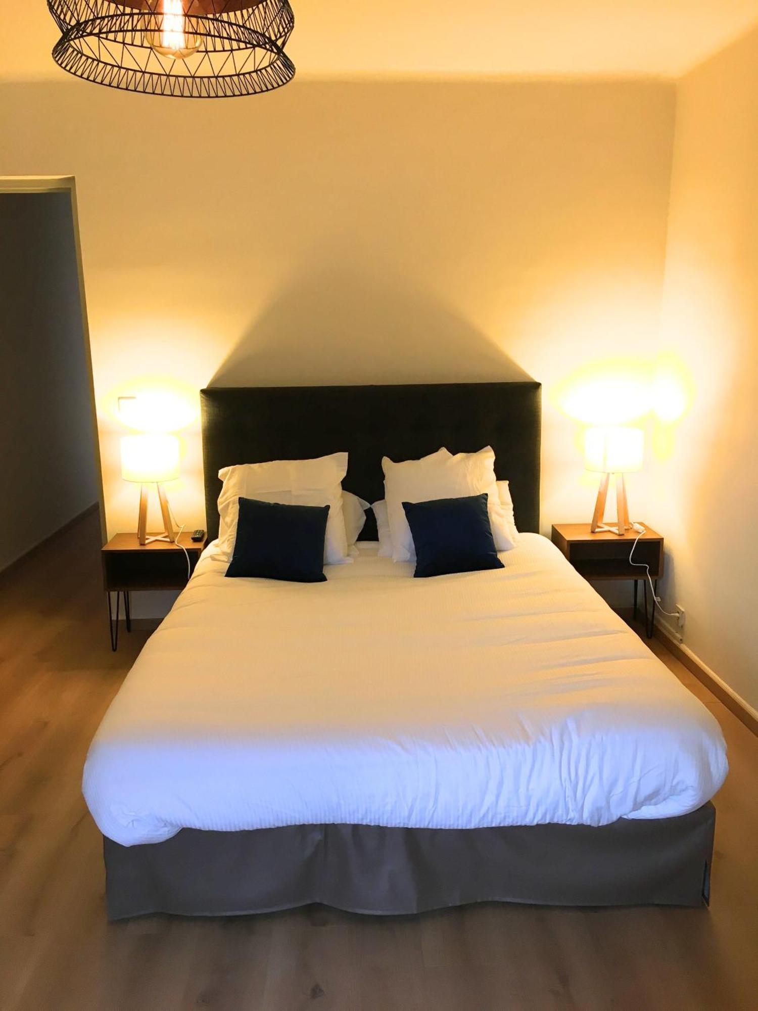 Les Residences Du Port Appartements Meubles Porto  Kültér fotó